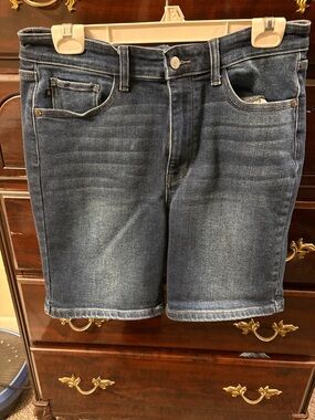 Judy Blue Medium Wash Denim Jean Shorts